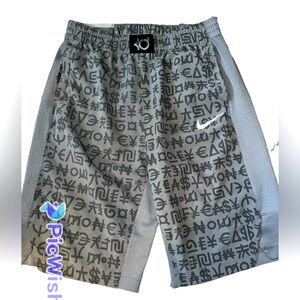 Nike youth KD Athletic Shorts XL